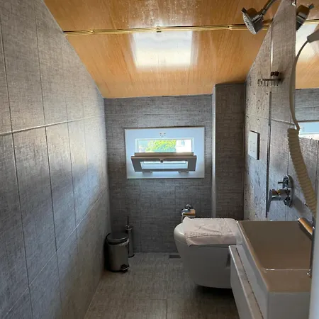 Quarto em Acomodações Particulares Limon
