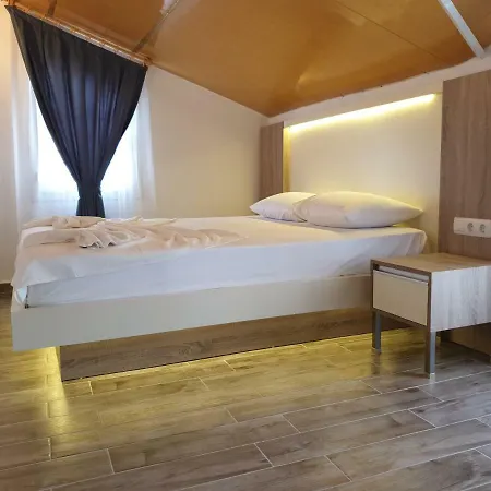 Gazde/Camere de închiriat Limon Kaș