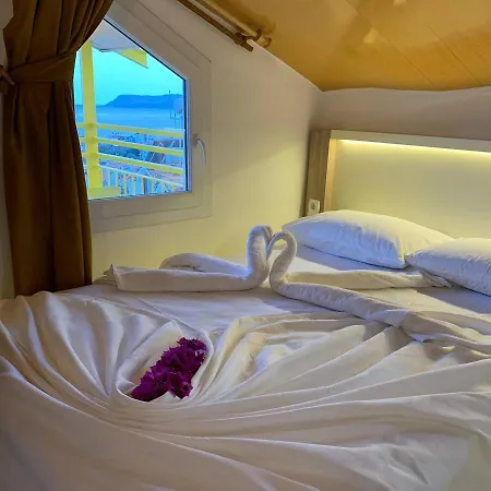Limon Homestay